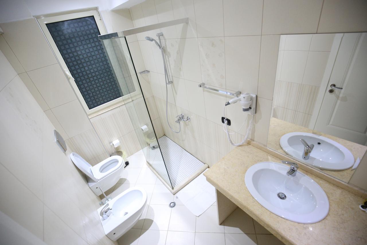 Germany Hotel Durrës Dış mekan fotoğraf
